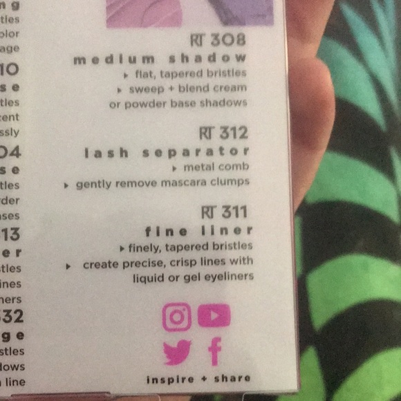 ✨🆕Real Techniques Every Day Eye Essentials Makeup Brushes Set!💜✨ - Picture 6 of 9